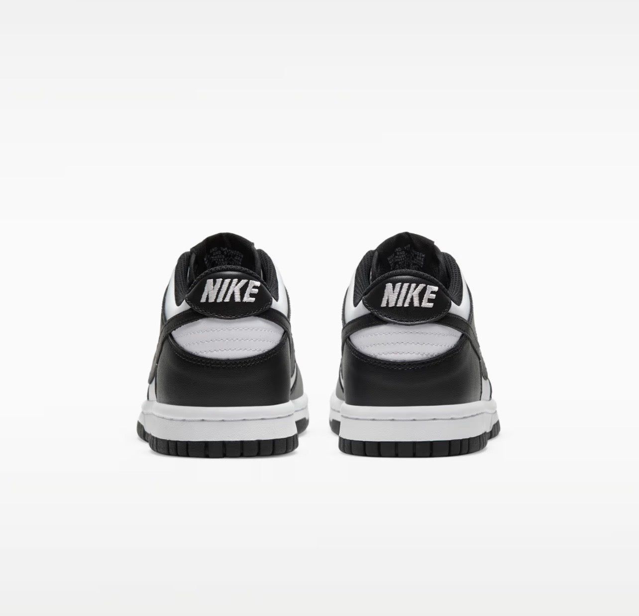 NIKE DUNK LOW
